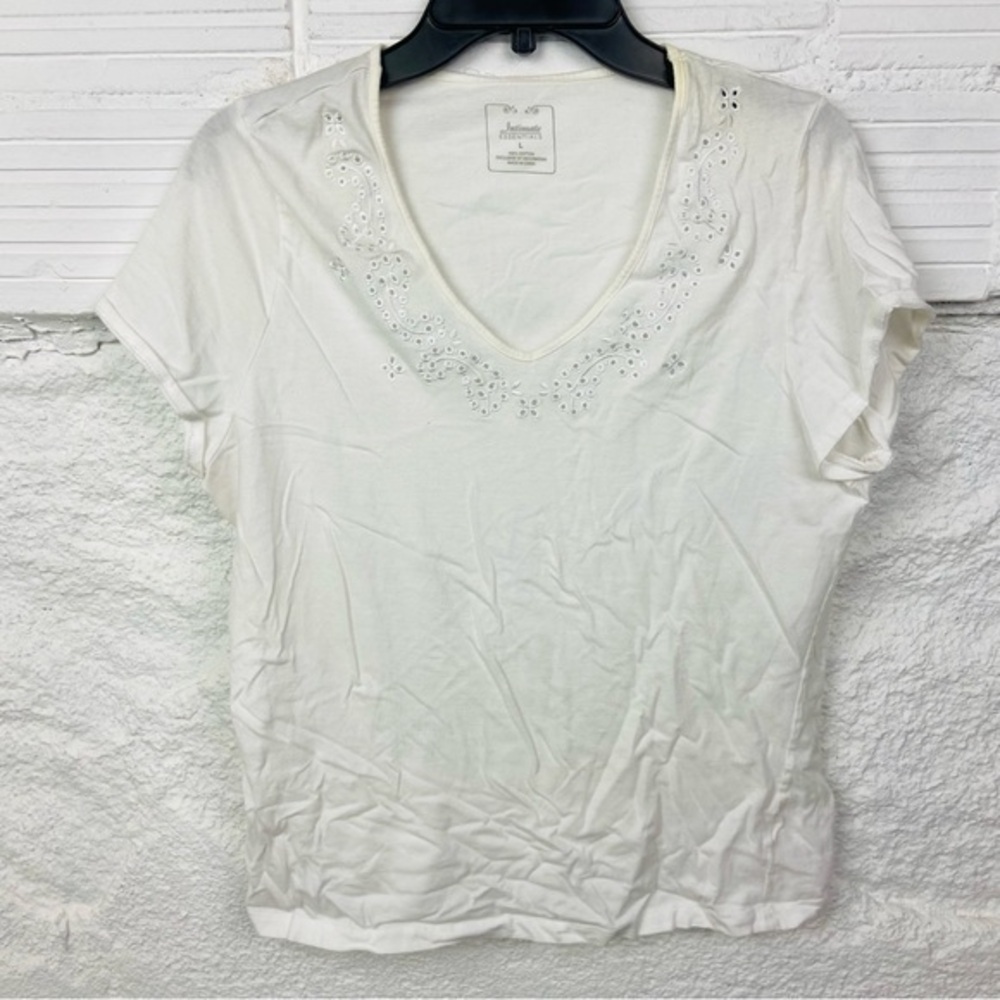 Intimate essentials White cotton embroidered Short Sleeve Tee size large